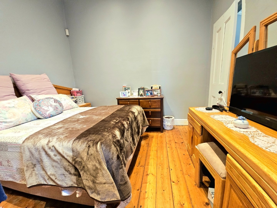 3 Bedroom Property for Sale in Wynberg Western Cape